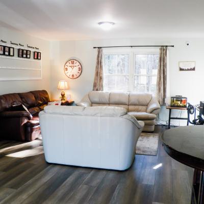 EOMC - client lounge
