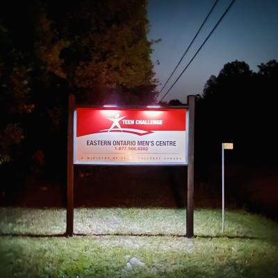 EOMC - centre sign
